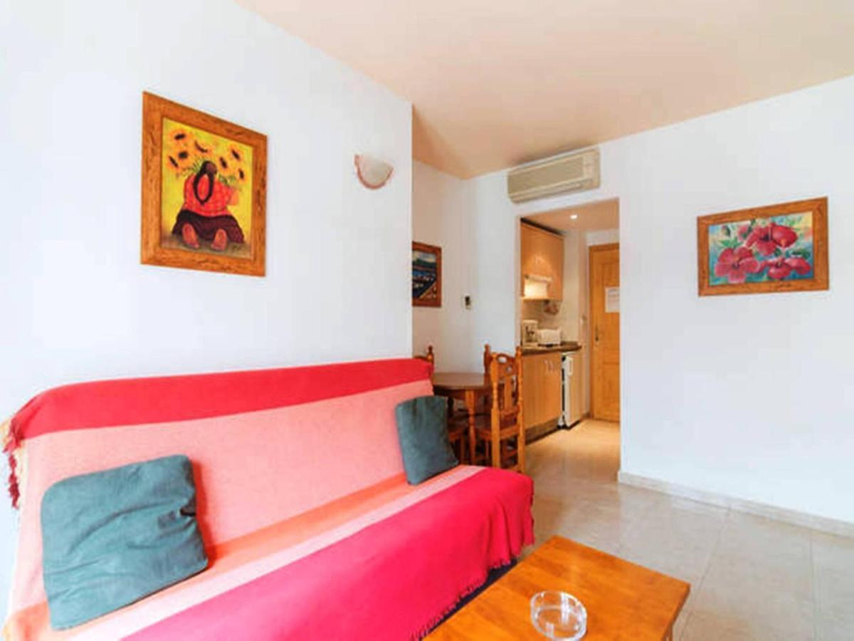 Apartamentos Vicenta Carihuela By Playa Miguel 토레몰리노스 외부 사진