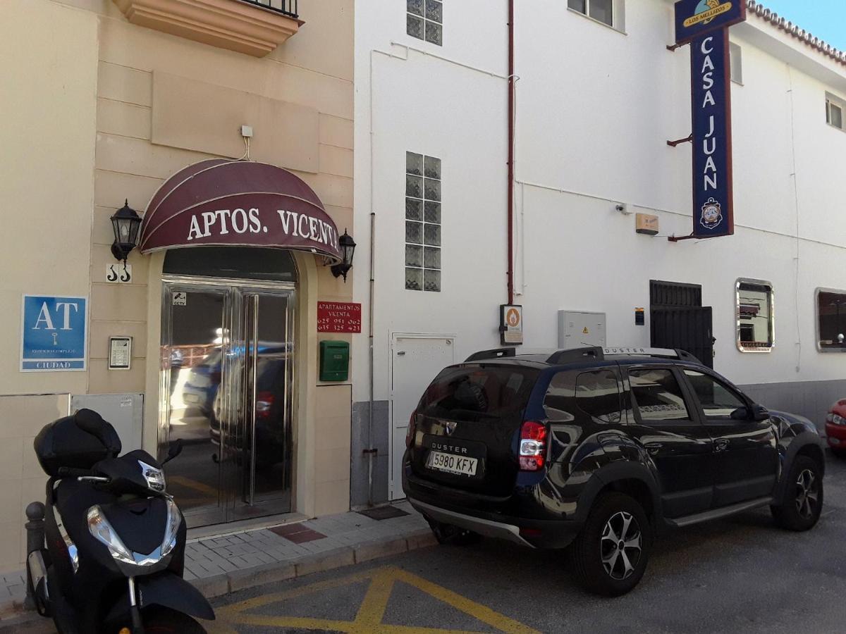 Apartamentos Vicenta Carihuela By Playa Miguel 토레몰리노스 외부 사진